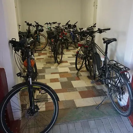 فندق Am Bahnhof *