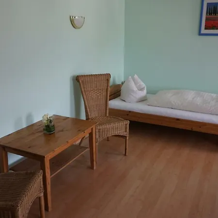 Hotel Am Bahnhof Waren (Mueritz)
